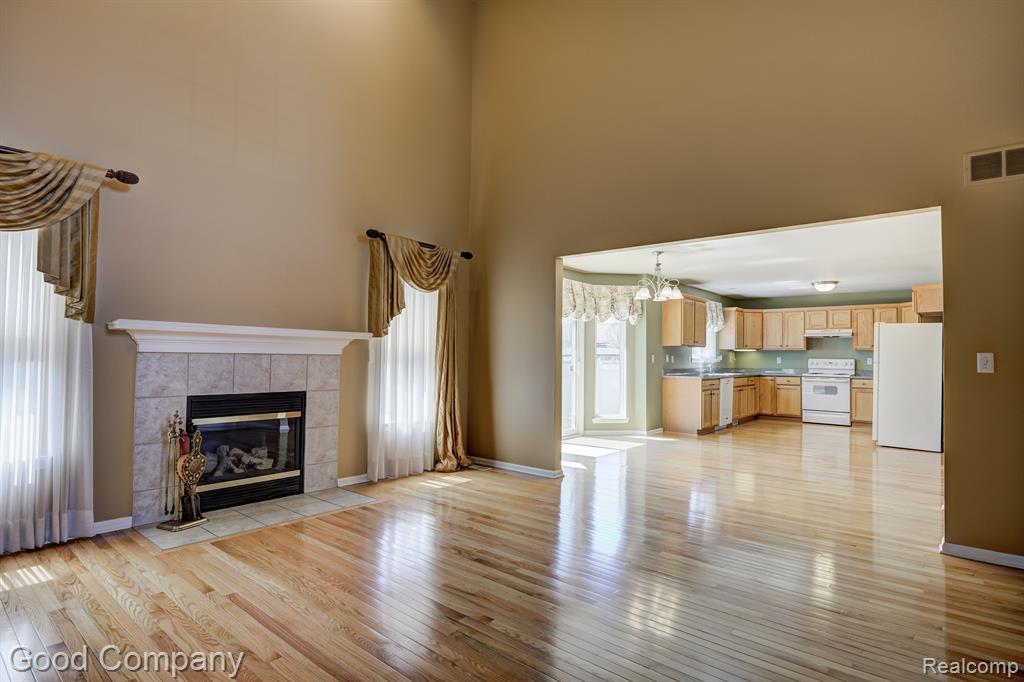423 CEDAR Street, Wyandotte, MI 48192 — Photo 12