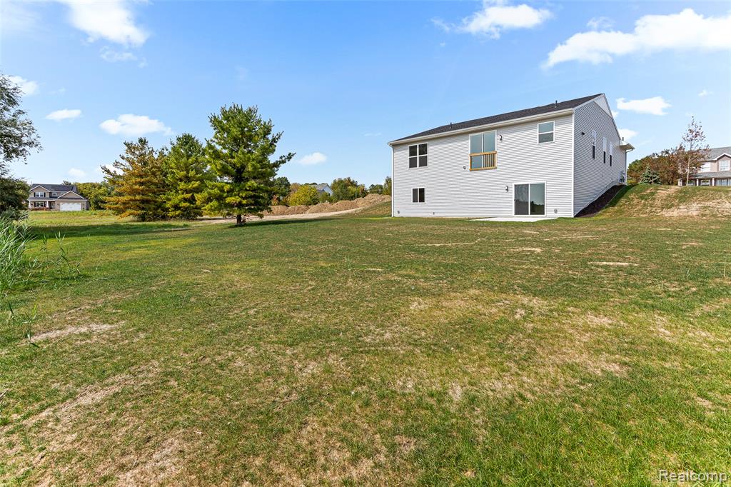 711 W Windward Way, Perry, MI 48872 — Photo 34