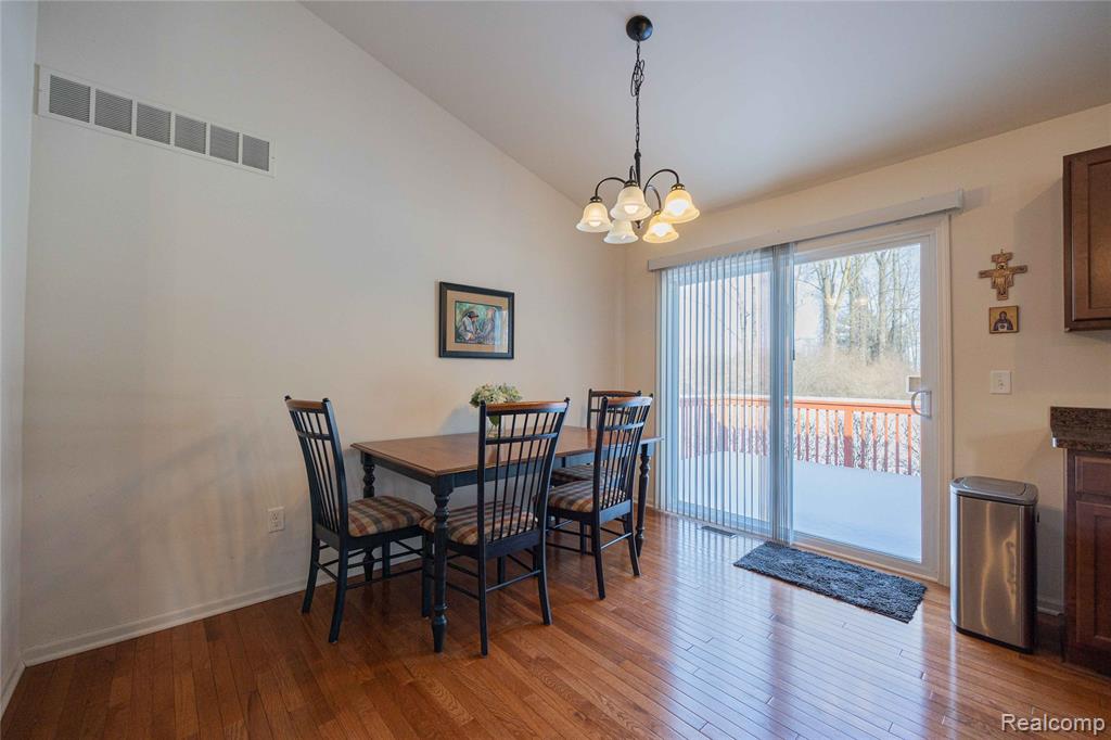 17155 Theresa Lane, New Boston, MI 48164 — Photo 9
