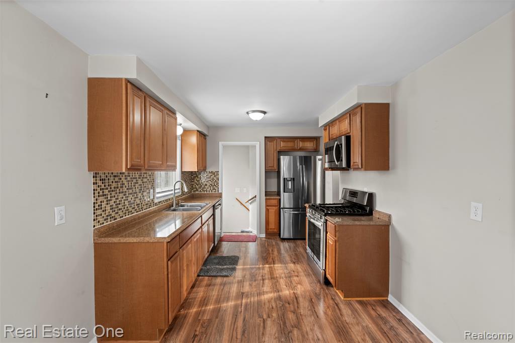 4114 Lincoln Boulevard, Dearborn Heights, MI 48125 — Photo 11