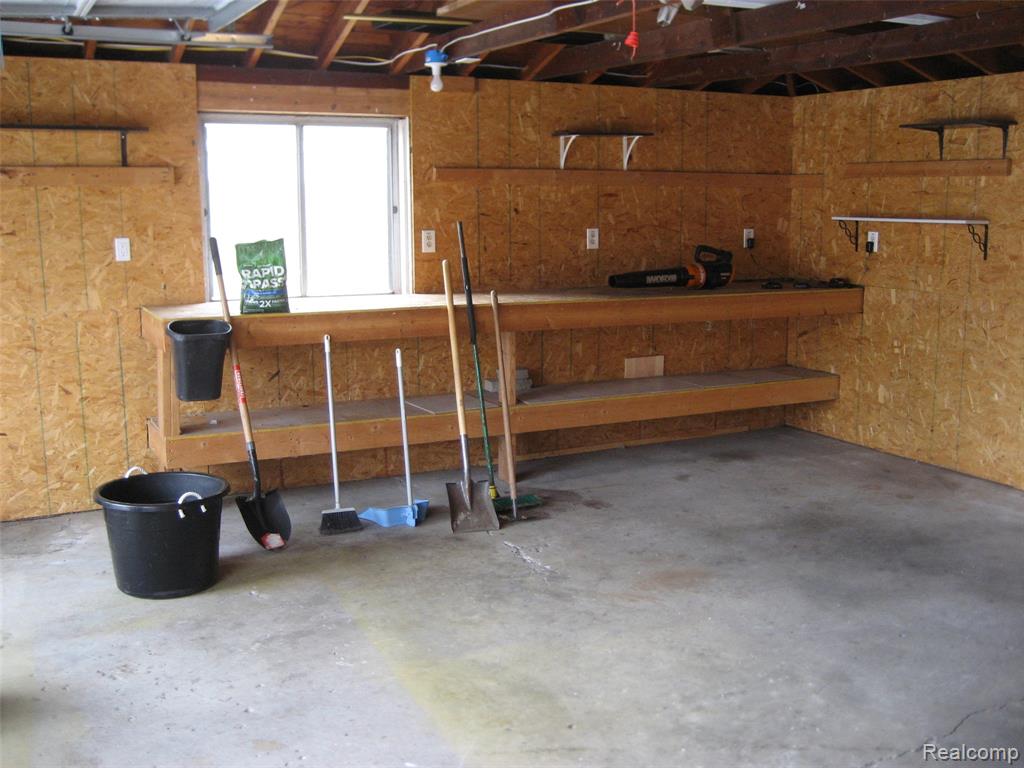 15142 Fordline Street W, Southgate, MI 48195 — Photo 17