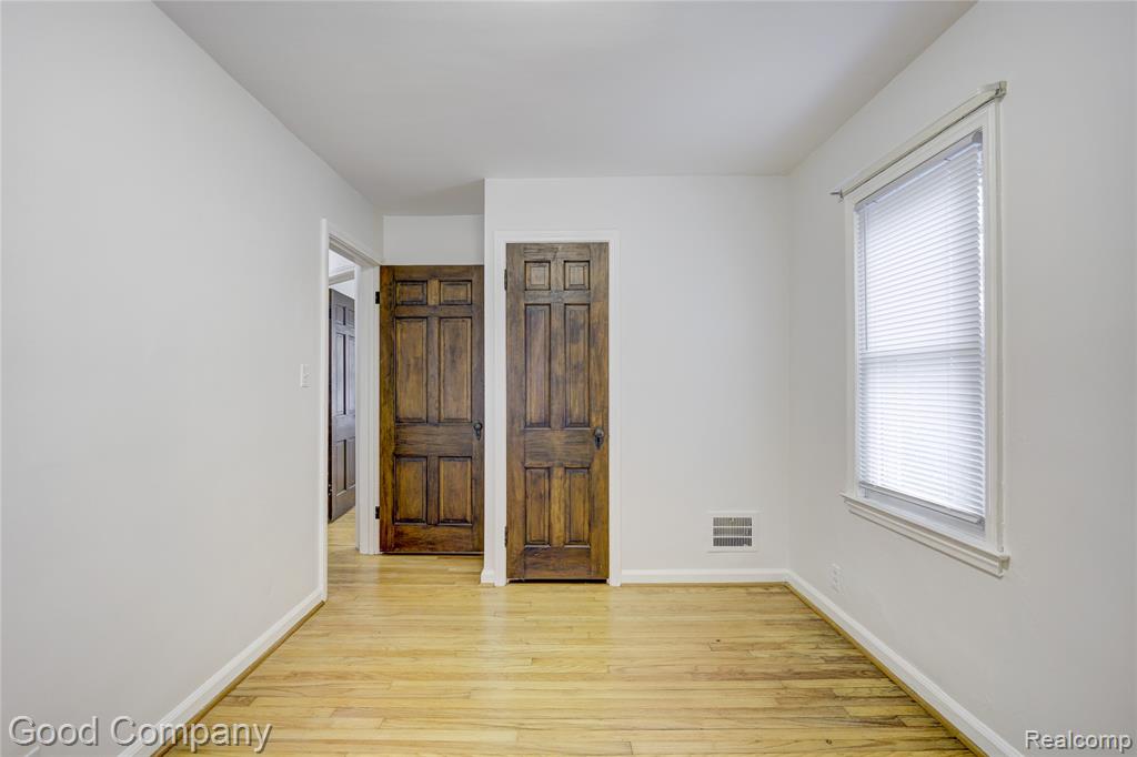 960 Columbia Road, Berkley, MI 48072 — Photo 23