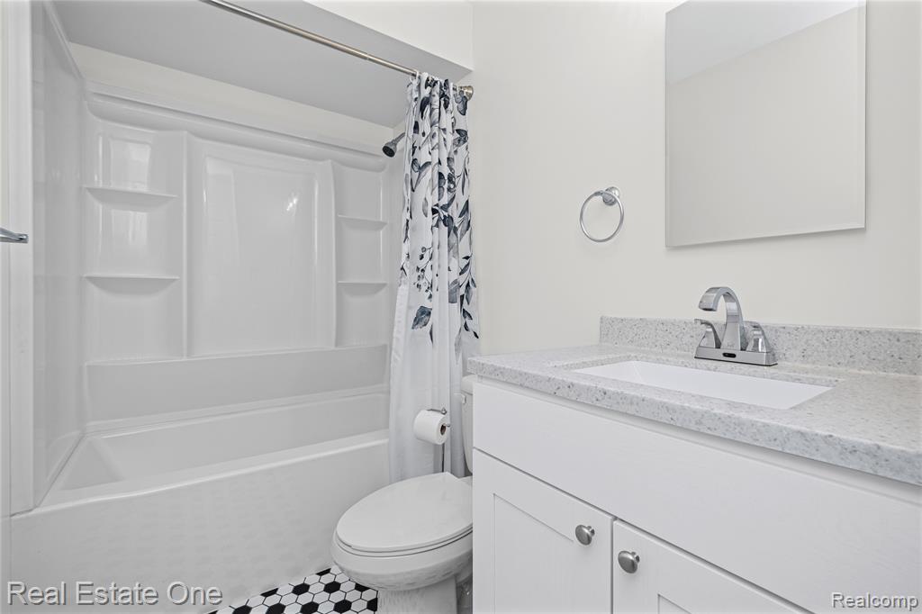 9503 Edward Drive, Brighton, MI 48114 — Photo 40
