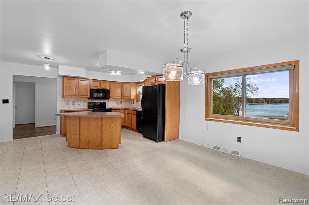 15451 Whitaker Road, Linden, MI 48451 — Photo 19