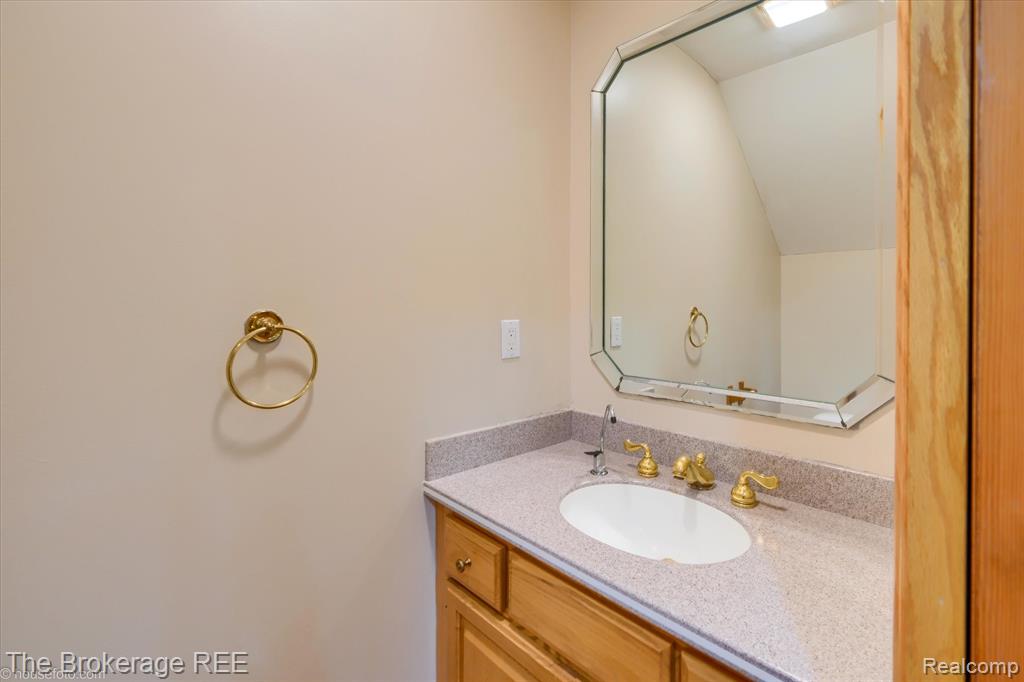 5750 Mabley Hill Road, Fenton, MI 48430 — Photo 36