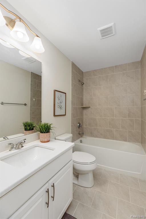 2846 RIDINGTON Road, Ann Arbor, MI 48105 — Photo 24