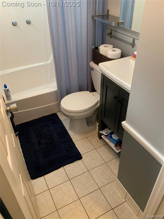 9130 E Bassett Court, Livonia, MI 48150 — Photo 18