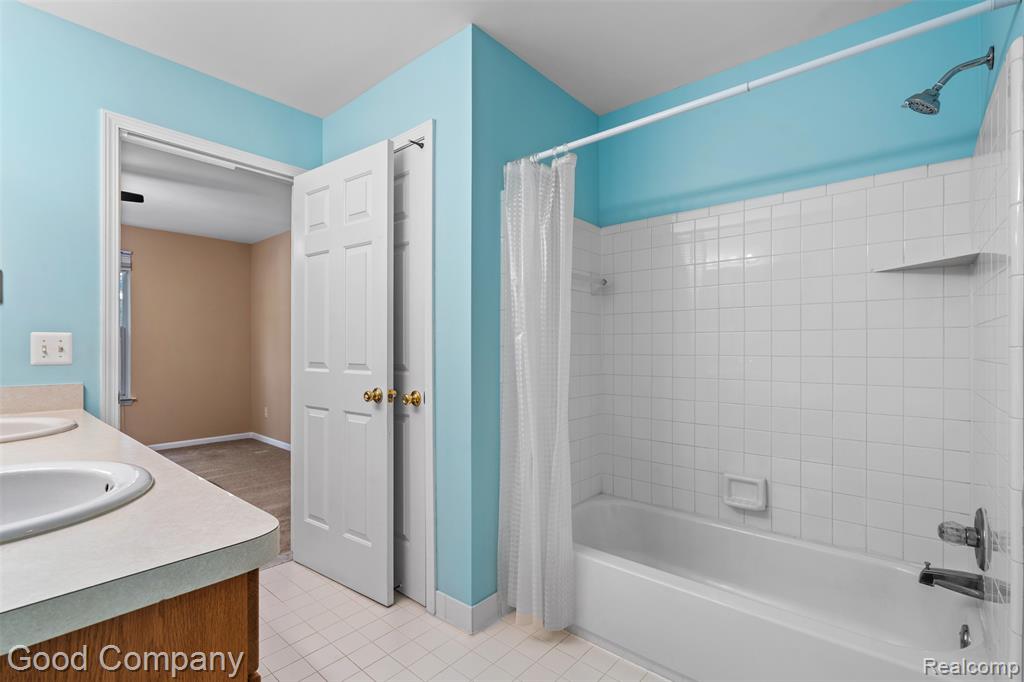 7656 Amanda Circle, Washington, MI — Photo 11