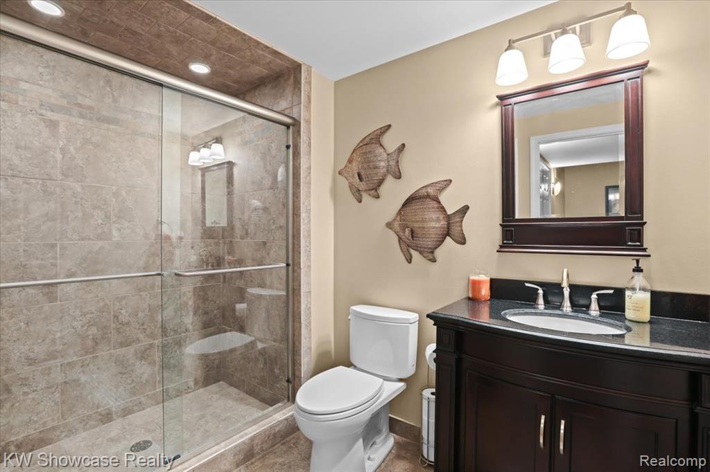 45776 Bristol Circle, Novi, MI 48377 — Photo 35