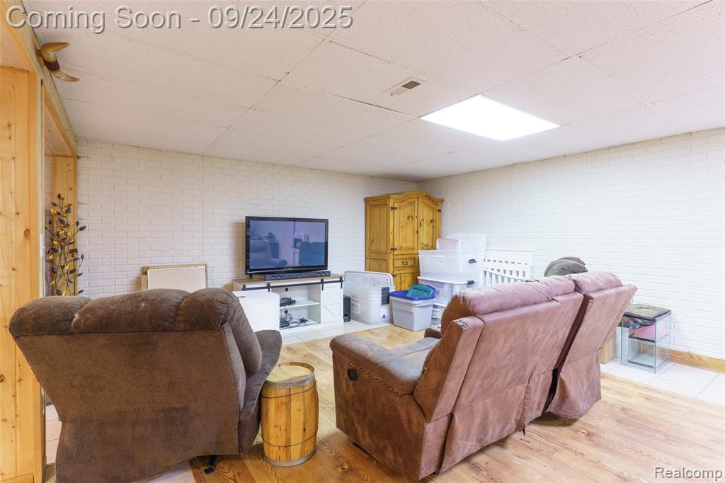 9511 W Allen Road, Fowlerville, MI 48836 — Photo 43