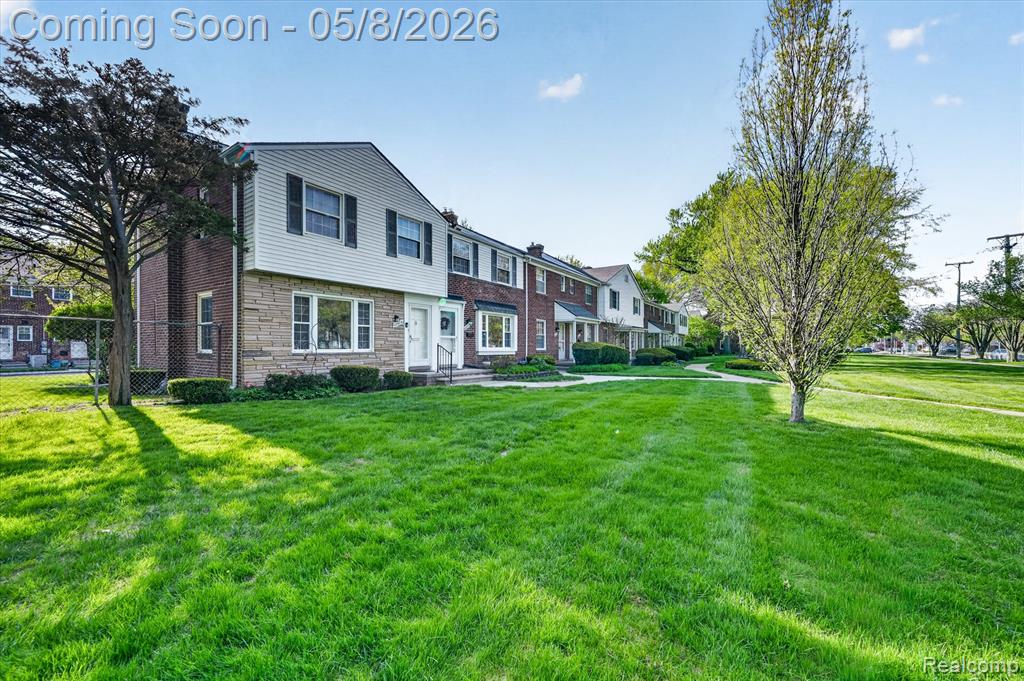22927 Lakeshore Drive, Saint Clair Shores, MI 48080 — Photo 2