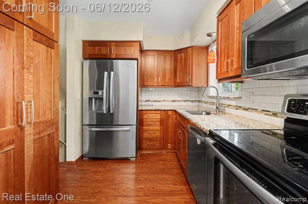 2523 Watonga Drive, Commerce Twp, MI 48382 — Photo 6