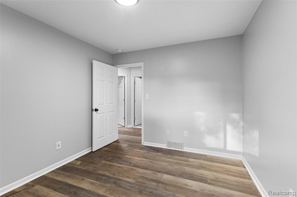 7608 Tulane Street, Taylor, MI 48180 — Photo 14
