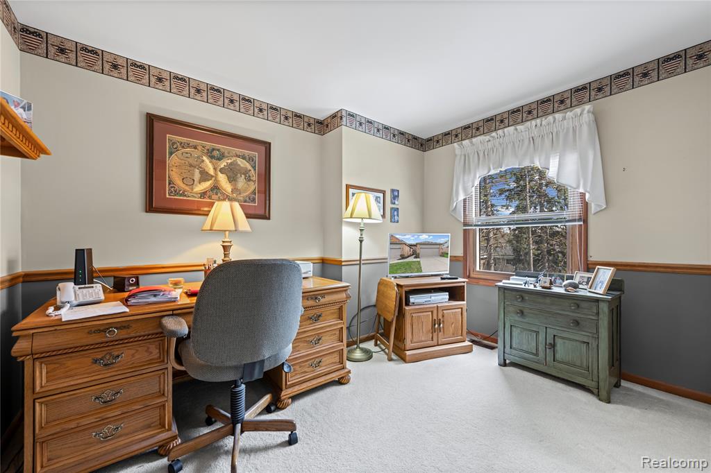 4660 Royal Cove Drive, 5, Utica, MI 48316 — Photo 24