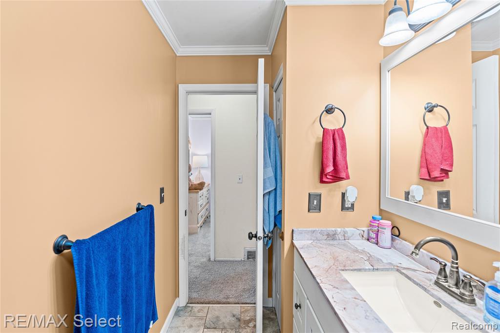 6393 Frances Road E, Mount Morris, MI 48458 — Photo 19