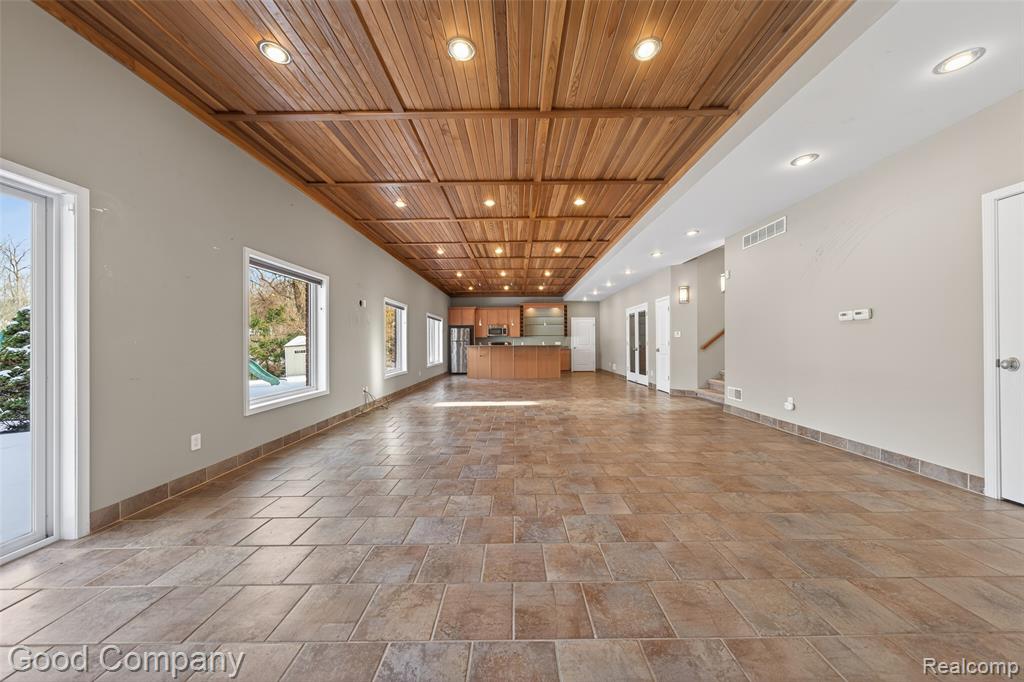 6456 Willow Road, West Bloomfield, MI 48324 — Photo 43