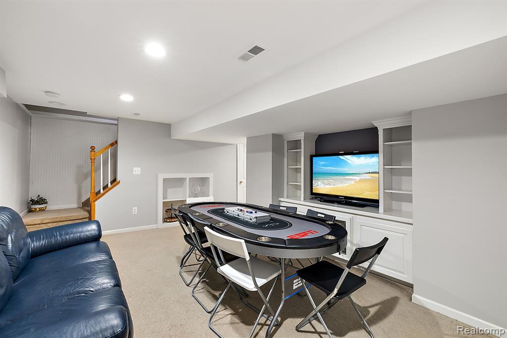 1000 CANTERBURY Street, Northville, MI 48167 — Photo 37