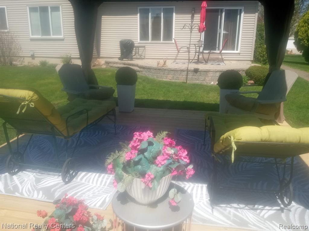 47115 Marina Drive, Van Buren, MI 48111 — Photo 33