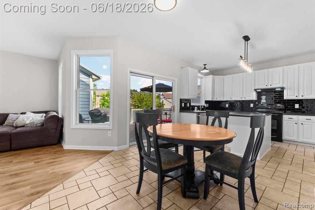 43126 Alcott Circle, Novi, MI 48377 — Photo 26