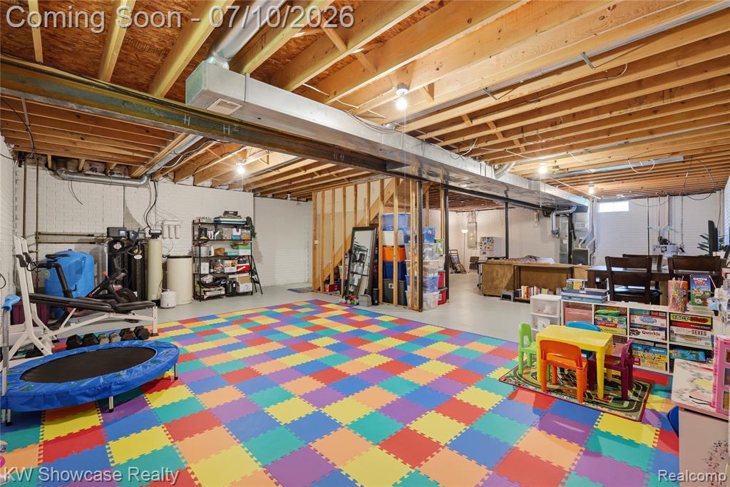 525 Aarons Way, Ortonville, MI 48462 — Photo 41