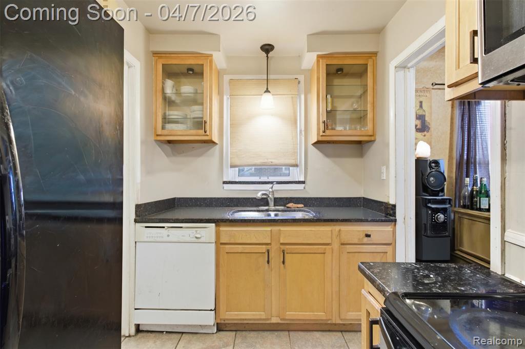 16754 Lola Drive, Redford, MI 48240 — Photo 7