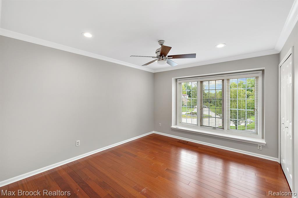4696 PIER Court, Troy, MI 48098 — Photo 33
