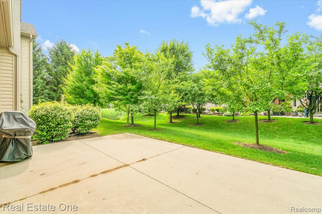 43543 Abbey Circle, Canton, MI 48187 — Photo 8