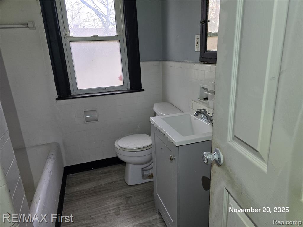 9379 Manor Street, Detroit, MI 48204 — Photo 11