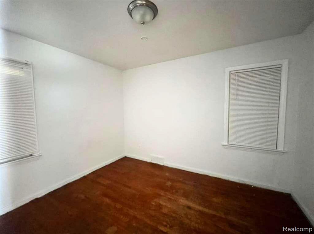 15211 Fairmount Drive, Detroit, MI 48205 — Photo 11