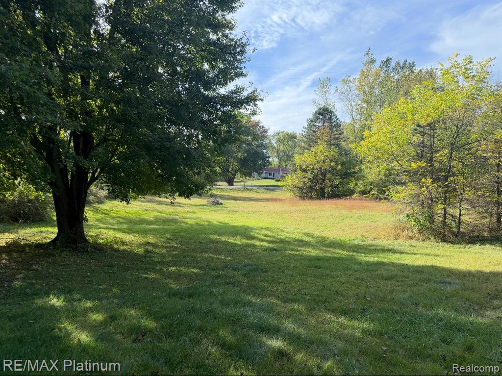 5500 Oak Grove Road, Howell, MI 48855 — Photo 2
