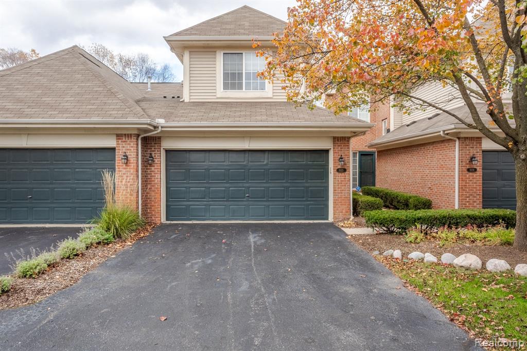 605 James Circle, Royal Oak, MI 48067 — front exterior