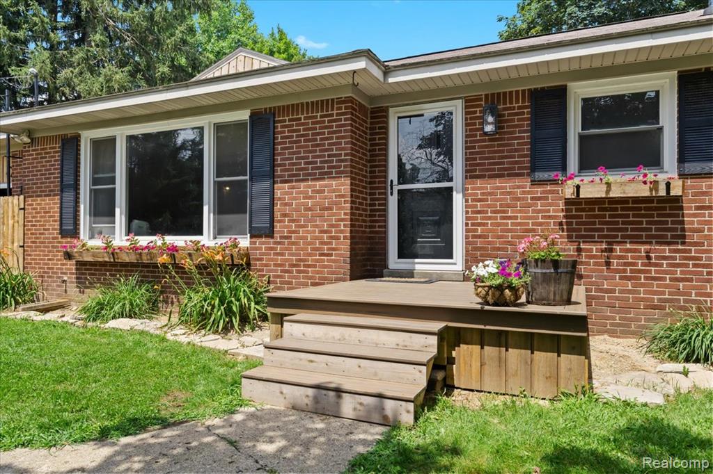 57934 Travis Road, New Hudson, MI 48165 — Photo 3