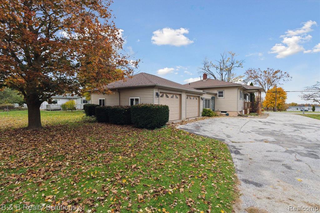 4360 HURON Street, North Branch, MI 48461 — Photo 3