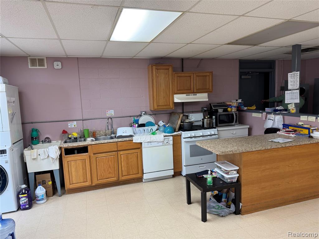 14060 Stephens Road, Warren, MI 48089 — Photo 37