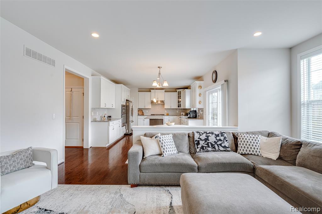 51011 Rockingham Drive, Canton, MI 48188 — Photo 25