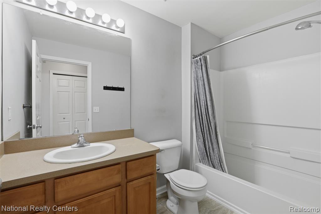 39647 Springwater Drive, Northville, MI 48168 — Photo 22