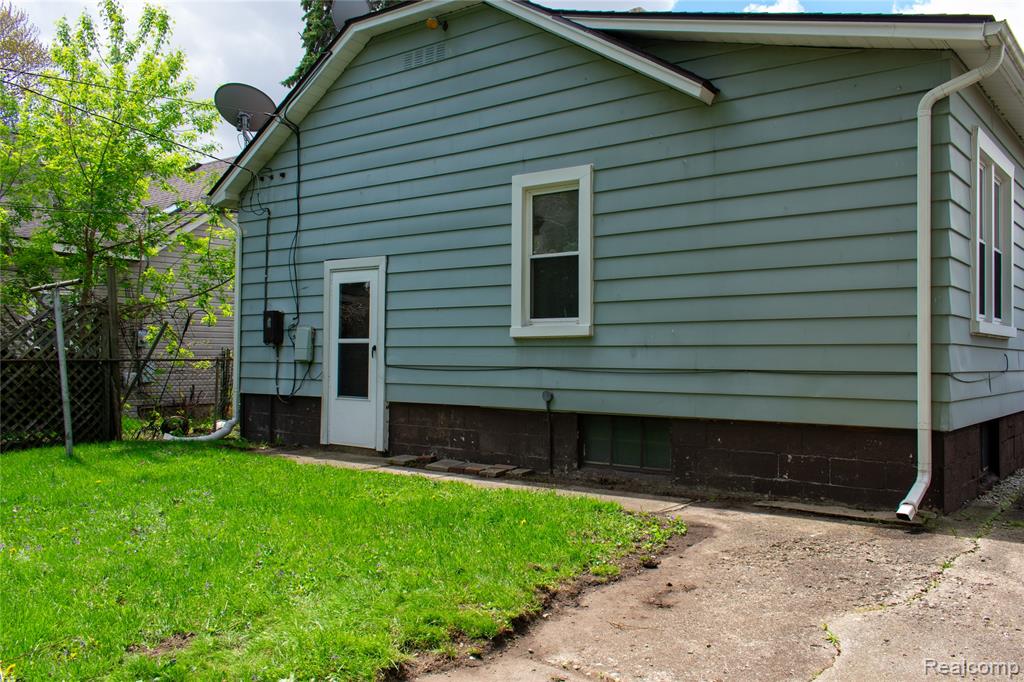 26536 Dartmouth Street, Madison Heights, MI 48071 — Photo 24