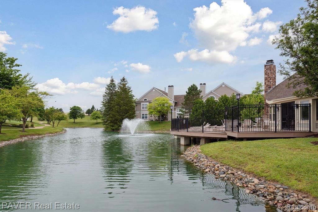 1565 WEATHERSTONE Drive, Ann Arbor, MI 48108 — Photo 42