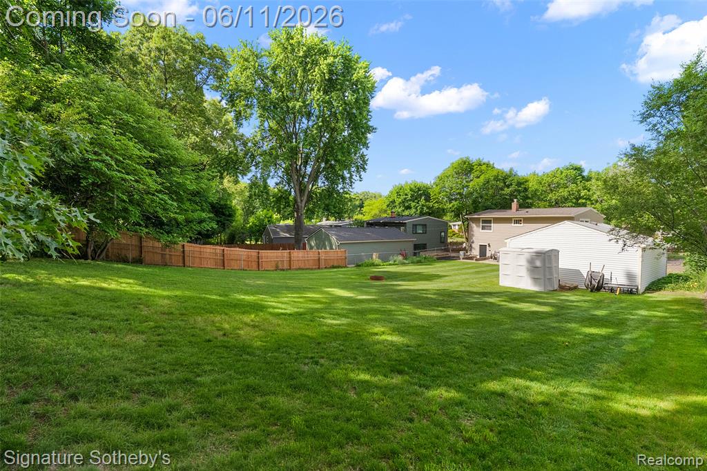 954 Panorama Drive, Milford, MI 48381 — Photo 31