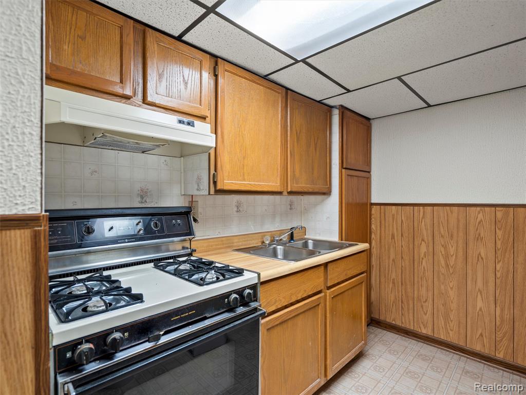 46386 Jackson Drive, Macomb, MI 48044 — Photo 40