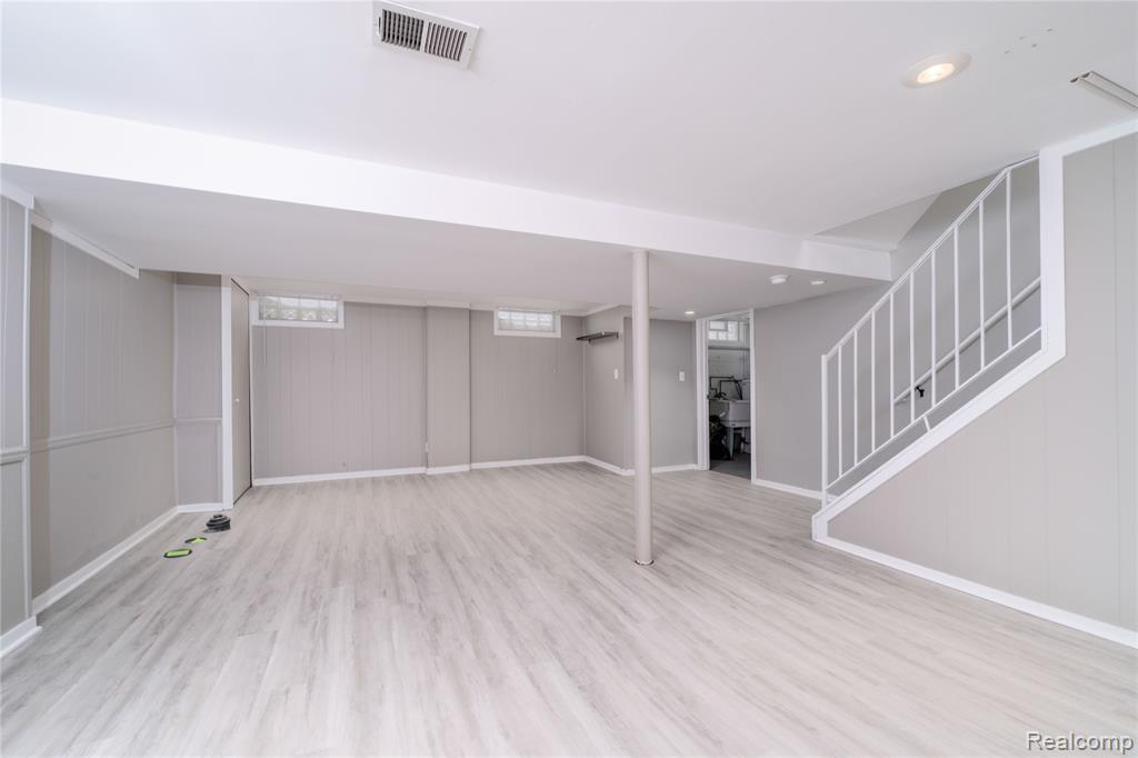 537 BIRD Avenue, Birmingham, MI 48009 — Photo 22