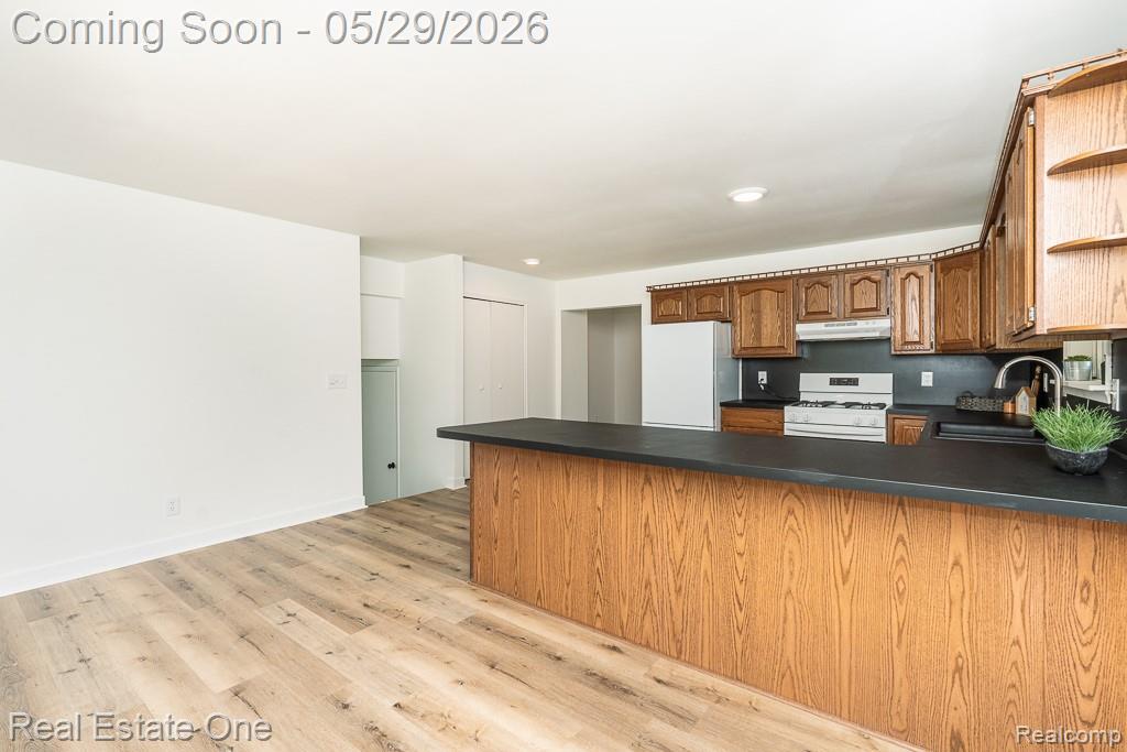 1056 Adams Road, Burton, MI 48509 — Photo 15