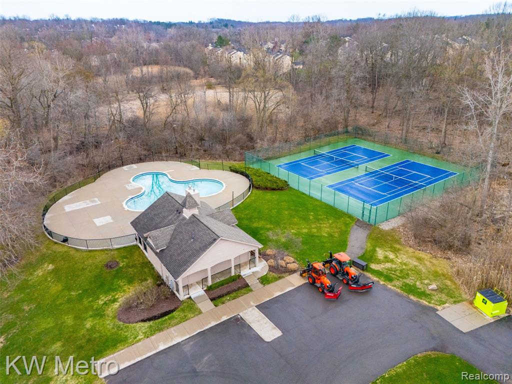 7072 Green Farm Road, West Bloomfield, MI — Photo 38