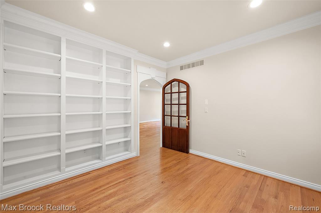 5348 Sunnycrest Drive, West Bloomfield, MI 48323 — Photo 6