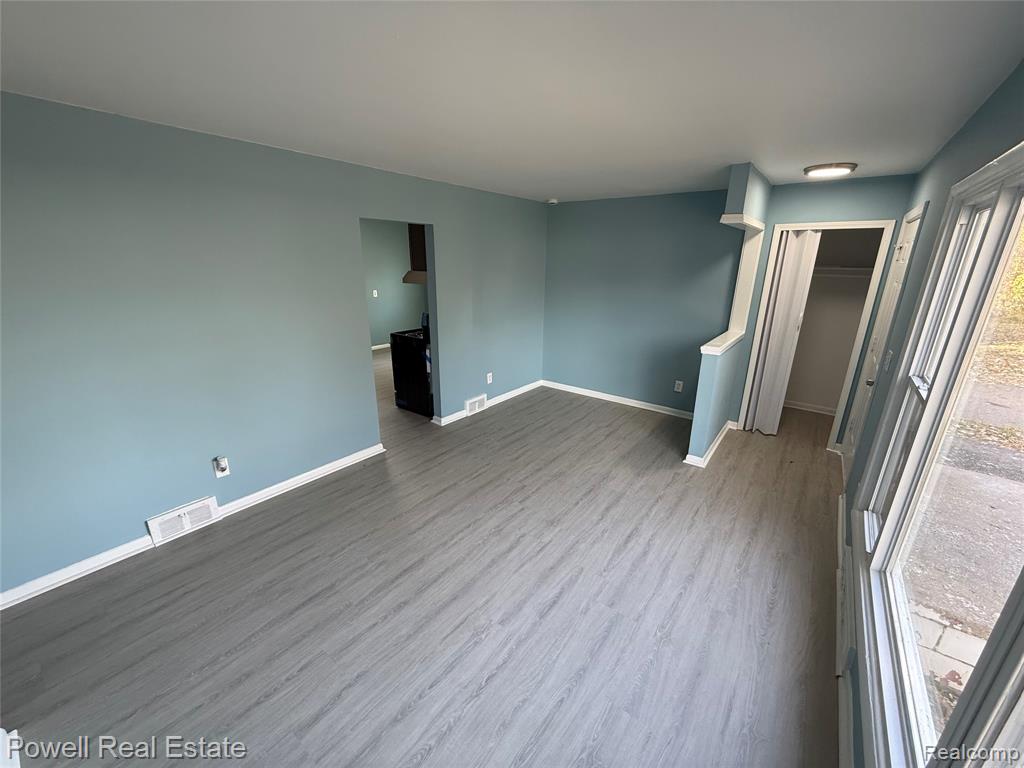 725 Emerson Avenue, Pontiac, MI 48340 — Photo 6