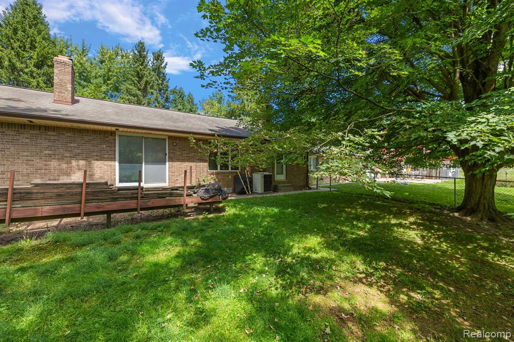 6152 GOLF CLUB Road, Howell, MI 48843 — Photo 30