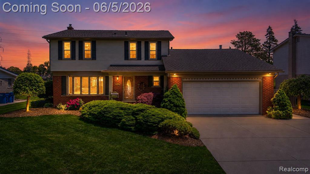 32040 Cambridge Drive, Warren, MI 48093 — front exterior