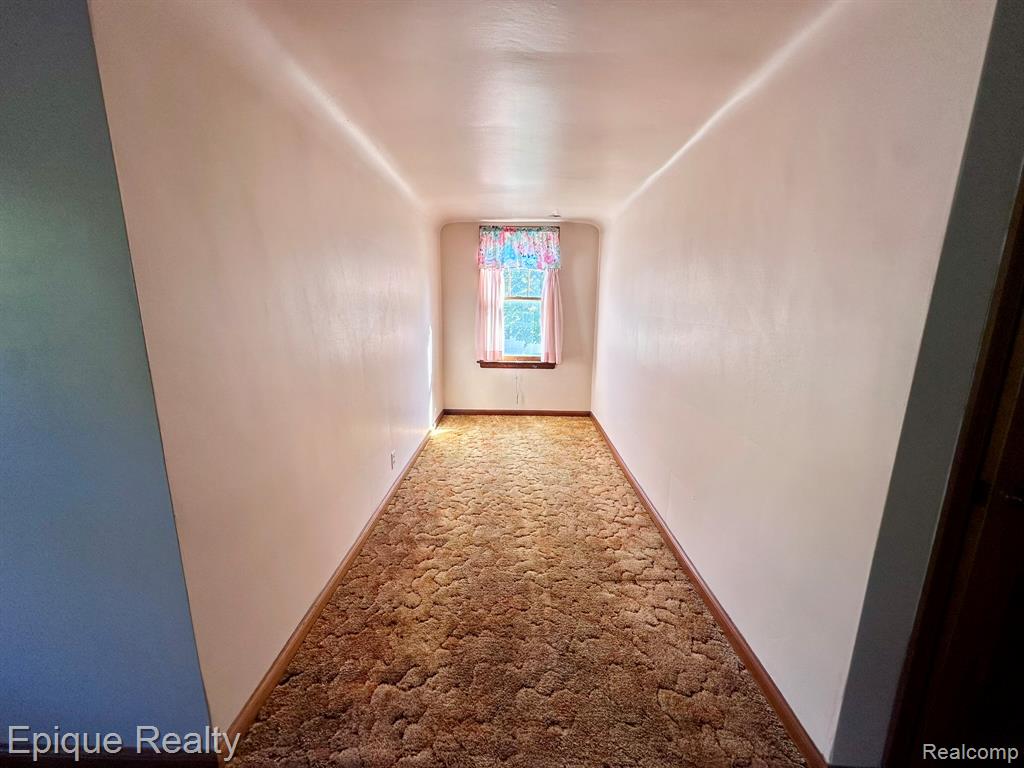 305 N Kennefic Street, Yale, MI 48097 — Photo 13