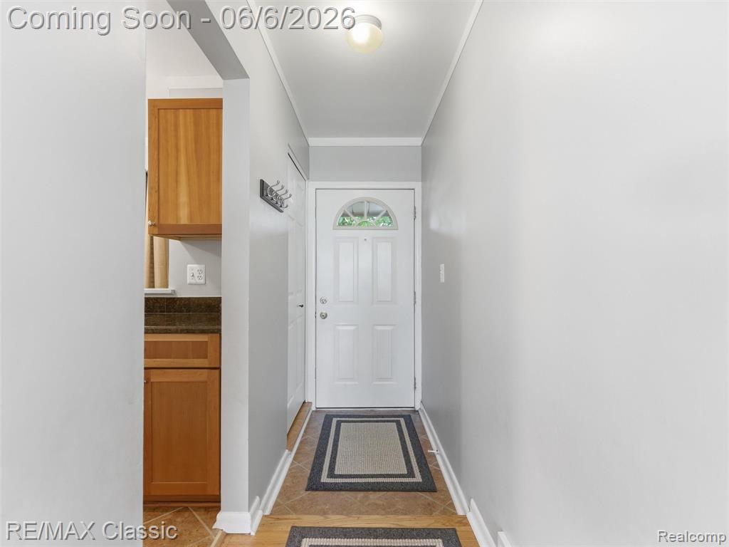 41020 Greenbriar Lane, Plymouth, MI 48170 — Photo 5