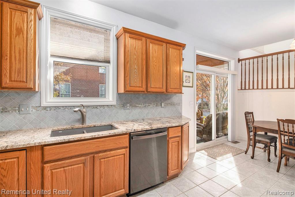 619 McKinley Circle, Canton, MI 48188 — Photo 13
